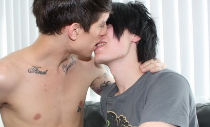 Emo twinks Alex Horler and Tantrum Desire fuck each other